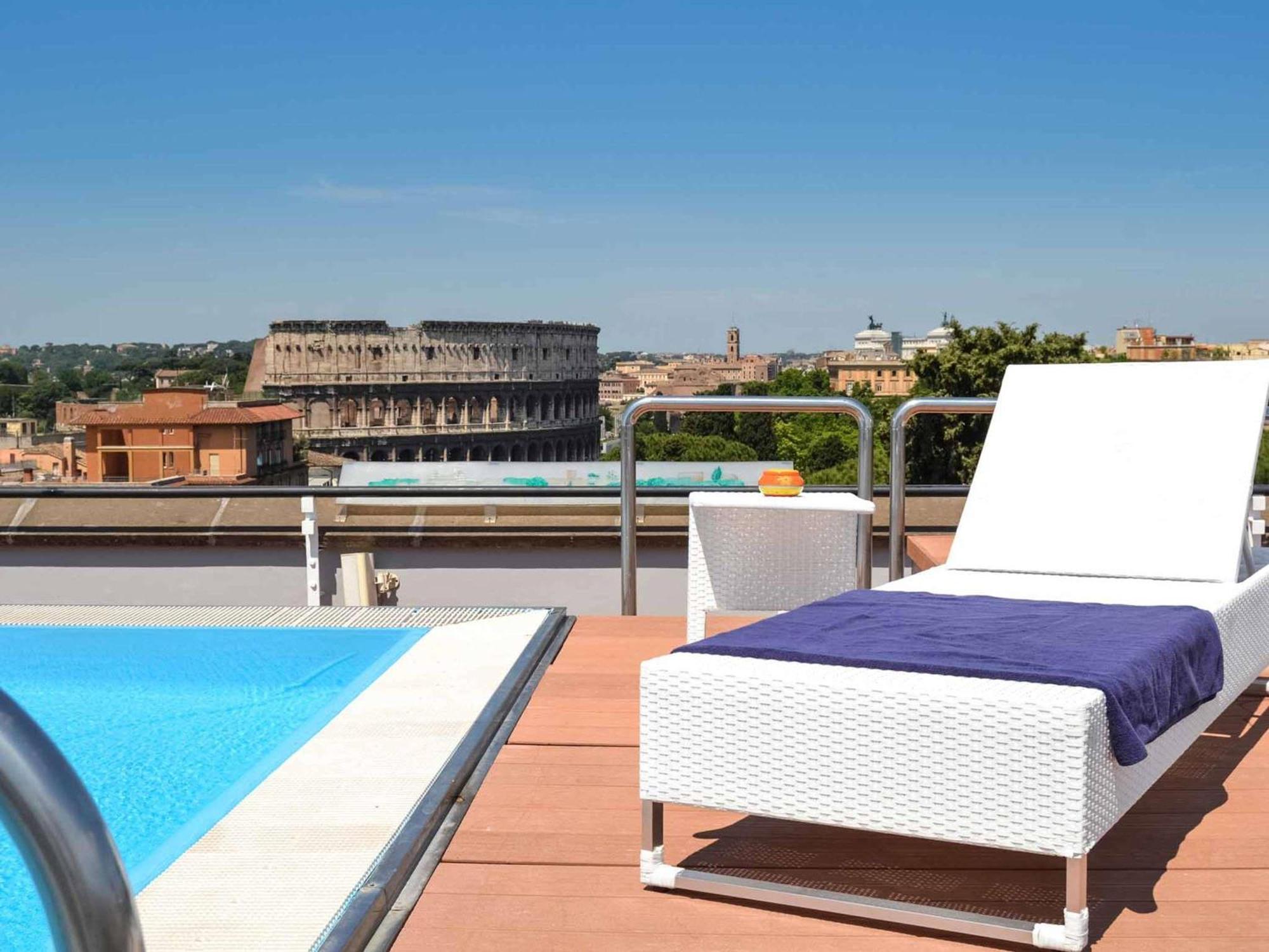 Hotel Mercure Centro Colosseo 4*